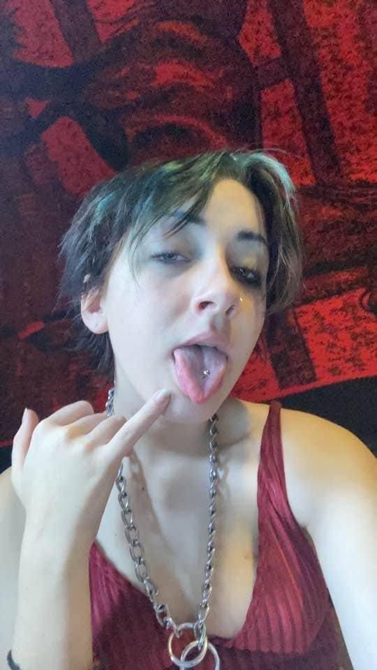 Hi guys💋✦️🖐✦ ,my name is Lucy I live alone in my home, an appointment time in a low rate including 💋 💦. 👅Dgoggy Style/👅69St - Image 3